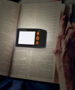 Loupe électronique avec éclairage intégré pour une meilleure visibilité