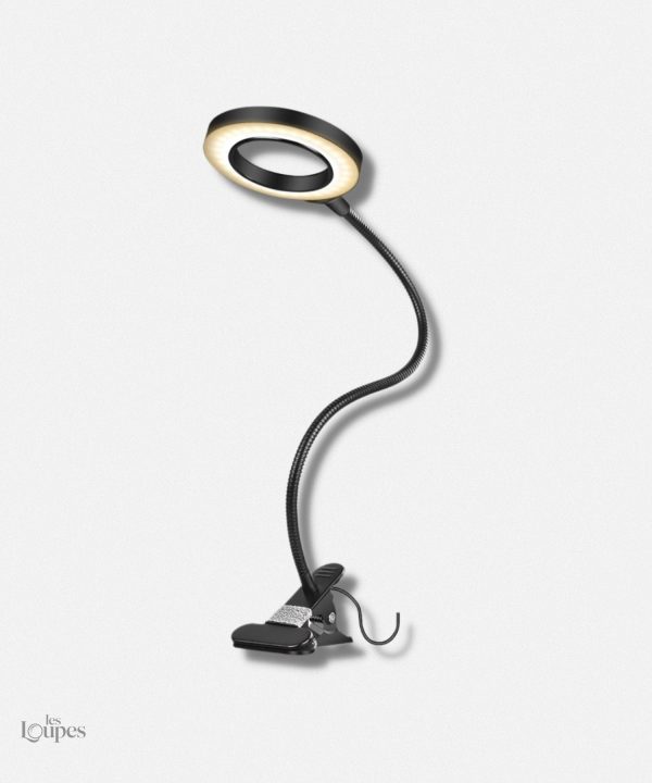 lampe-loupe-pour-broderie-1 Lampe loupe pour broderie, éclairage et agrandissement pratiques