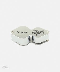 Loupe 10x pour examiner les détails des bijoux en profondeur