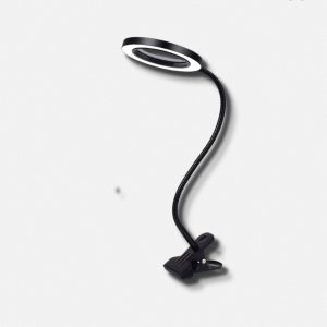 Loupe de brodeuse pour un éclairage précis et agrandi
