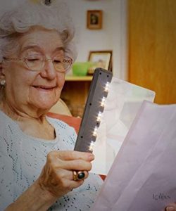 Loupe éclairante pour lecture, idéale pour les petits textes