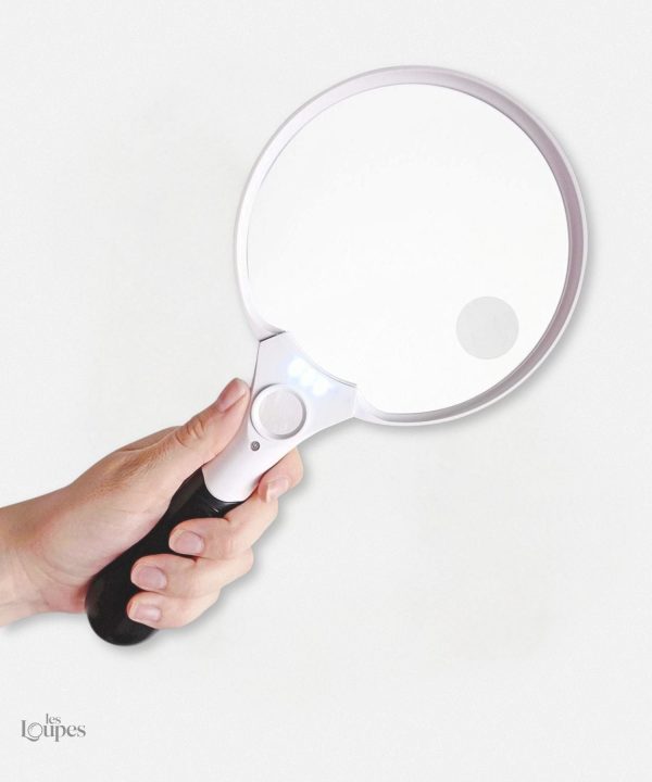 loupe-de-lecture-led-1 Loupe de lecture LED pour un éclairage optimal