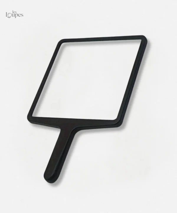loupe-de-lecture-pour-personne-malvoyante-1 Loupe de lecture pour malvoyants, aide à la lecture facile