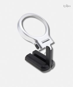 Loupe de lecture x5 pour une vision améliorée des textes