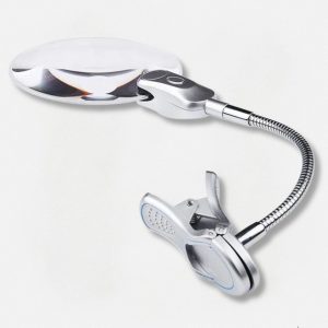 Loupe Éclairante de Bureau pour une lecture confortable