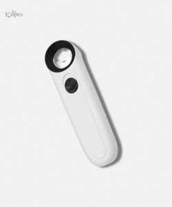 Loupe éclairante de poche compacte et pratique