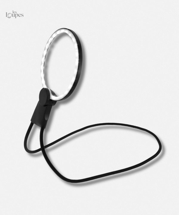 loupe-eclairee-sur-pied-1 Loupe éclairée sur pied pour une lecture facilitée
