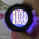 Loupe d'horloger LED, outil essentiel pour précision et détails
