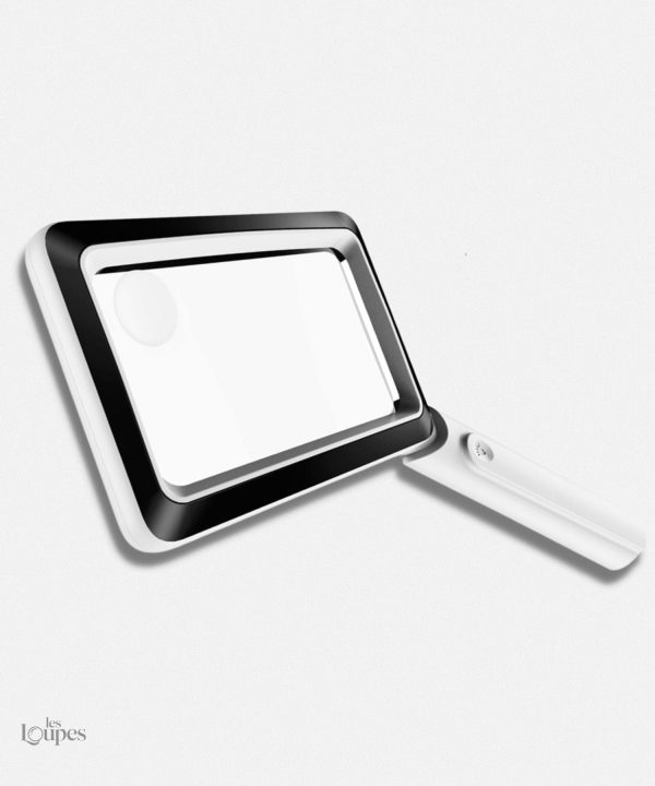 loupe-lumineuse-pour-malvoyant-1 Loupe lumineuse pour malvoyant, idéale pour la lecture