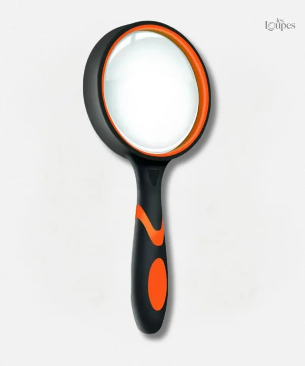 Loupe d'enfant pour observer les insectes en détail