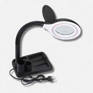 Loupe sur pied avec éclairage intégré pour un meilleur confort visuel