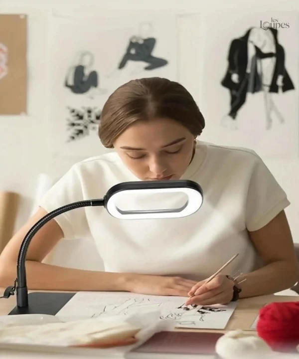 Loupe de lecture avec éclairage intégré pour vision claire
