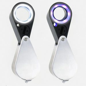 Loupe LED avec grossissement triplet, idéale pour l'orfèvrerie
