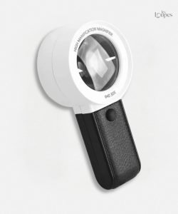 Petite loupe de poche avec éclairage intégré
