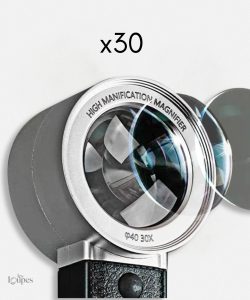 Loupe compacte avec lumière, idéale pour la lecture et les détails