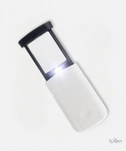 Petite loupe éclairante pour un meilleur éclairage de près